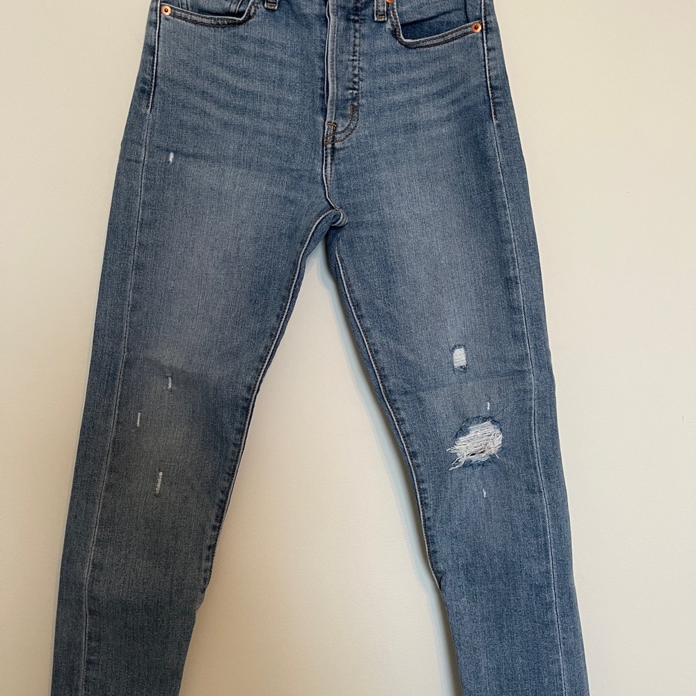 Levi's Women's Light Blue Skinny Jeans